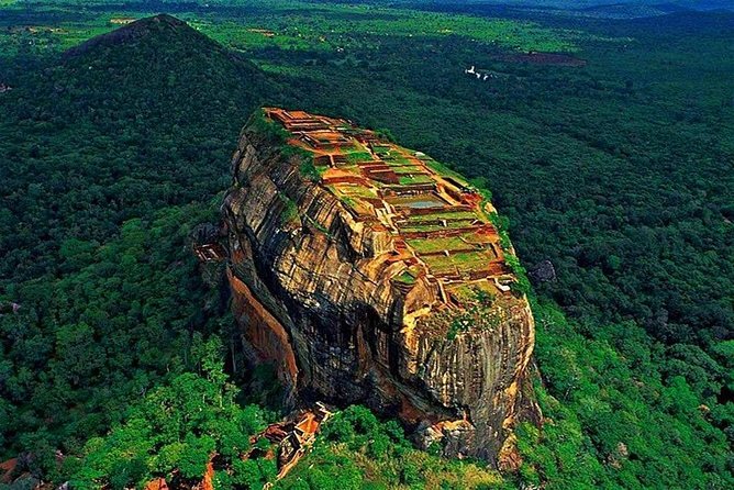 08 Nights in Magical Sri Lanka - Dambulla cave temple and Kandy’s mix of markets, spices, and crafts