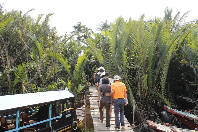 1-Day Mekong Delta Cai Rang Floating Market-Ancient House-Pancake - Guide impact: why Than (Tim) and Toan keep coming up