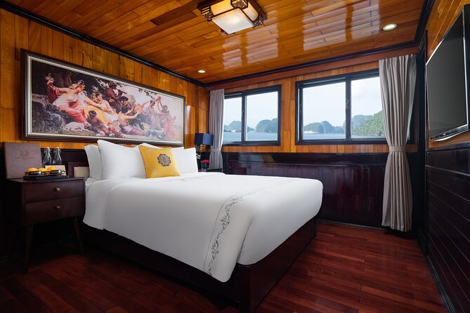 1 night Halong Bay Cruise-Titov Island,Surprise Cave,kayak,meals - Meals on board: good enough to fuel you, not a restaurant replacement