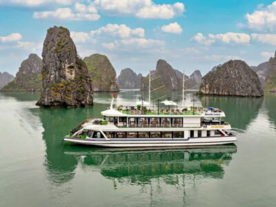 2-Day: Hanoi - Ninh Binh - Halong Bay Luxury Cruise - Day 1 in Ninh Binh: Hoa Lu, Trang An, then the Mua Cave staircase