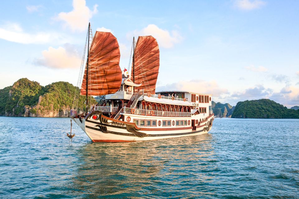 2-Day Royal Palace Ha Long Bay & Ti Top Island Cruise - Why this Royal Palace-style cruise works in Ha Long Bay