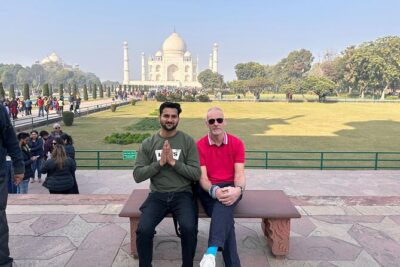 All Inclusive Taj Mahal & Agra Tour by Superfast Train From Delhi - Getting Picked Up and Meeting Your Guide at the Right Time