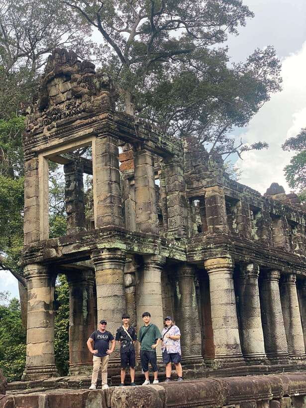 Angkor Wat 2-Day complex Sun rise & Sun set with Guided Tour - Temple etiquette and packing so you don’t get stopped