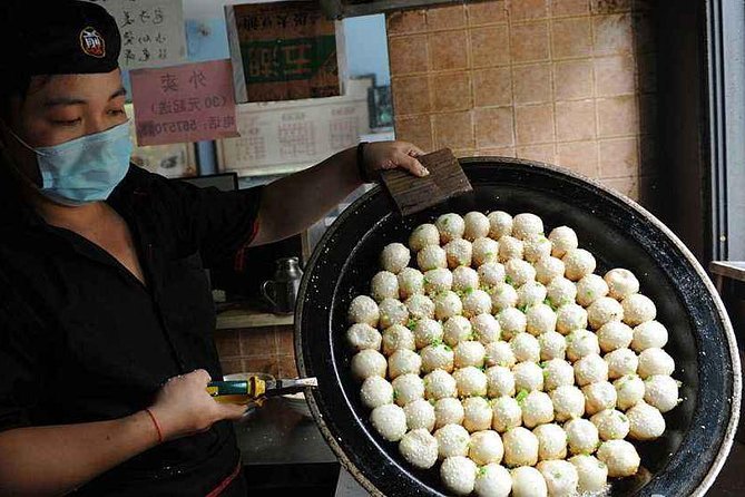 Authentic Local Food Tour in Central Shanghai - Late-night option: beer and dessert instead of just more food