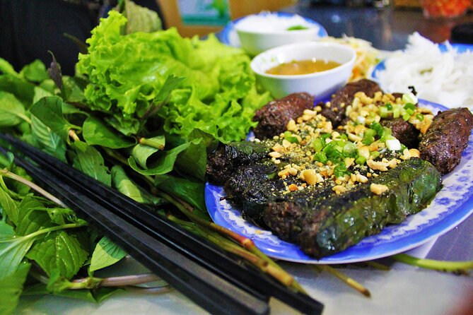 Award-winning Saigon Food Tour with GirlPower Drivers | KissTour - District 4 and Vĩnh Khánh Street: seafood night energy
