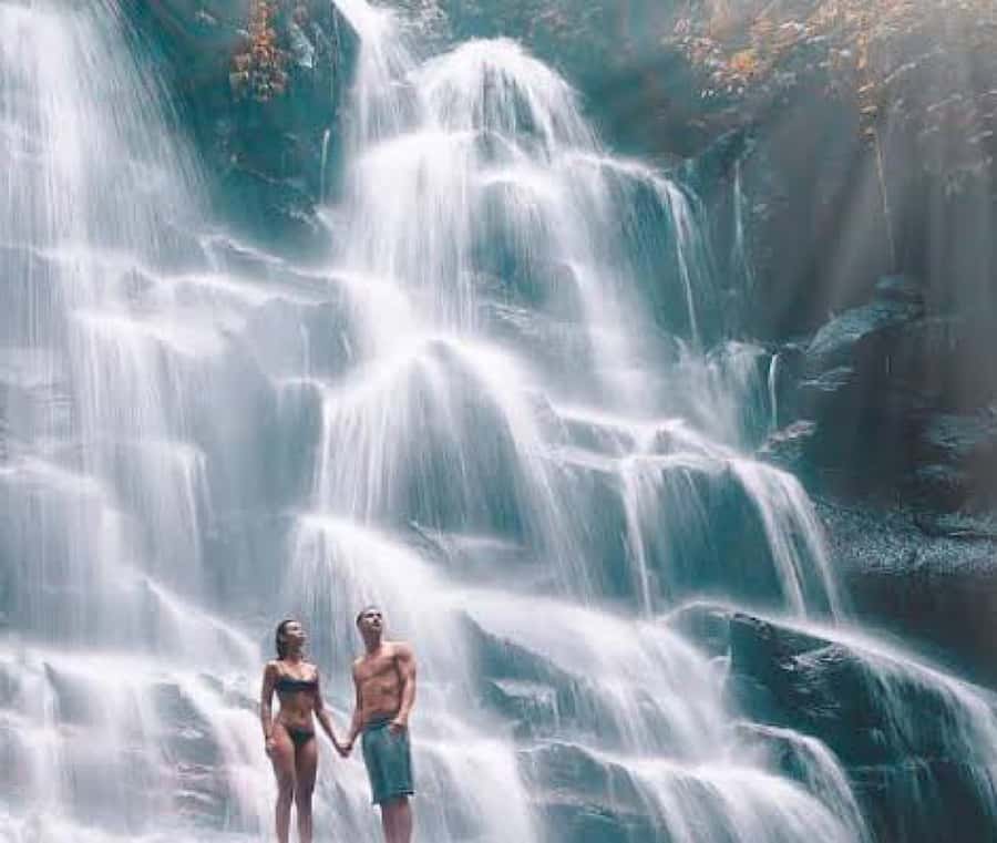 Bali: Blue Lagoon Snorkeling & Waterfall Tour with Lunch - Lunch after the water: refuel in Padang Bai