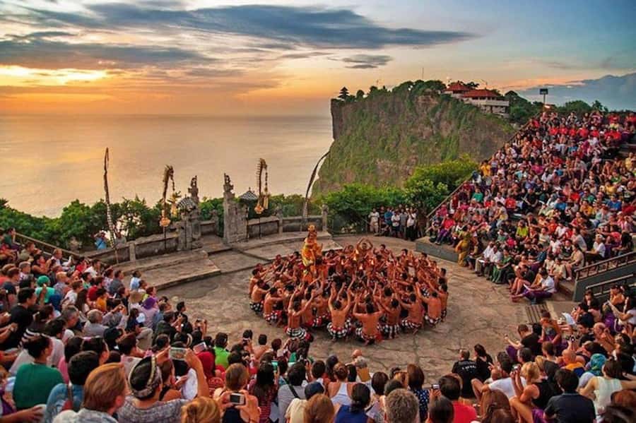 Bali: Kecak Fire Dance Show & Uluwatu Temple Entry Ticket - Kecak Meets Uluwatu: Why This Evening Combo Works