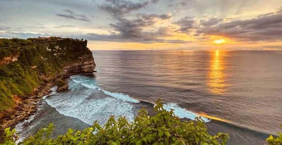 Bali: Kecak Fire Dance Show & Uluwatu Temple Entry Ticket - Fire Dance at Uluwatu: Sunset Energy Plus a Real Timing Factor