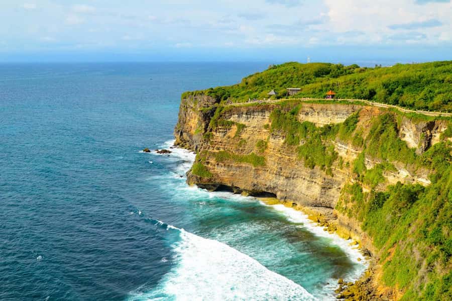 Bali: Kecak Fire Dance Show & Uluwatu Temple Entry Ticket - Choosing Seats, Getting Photos, and Why Guides Matter Here