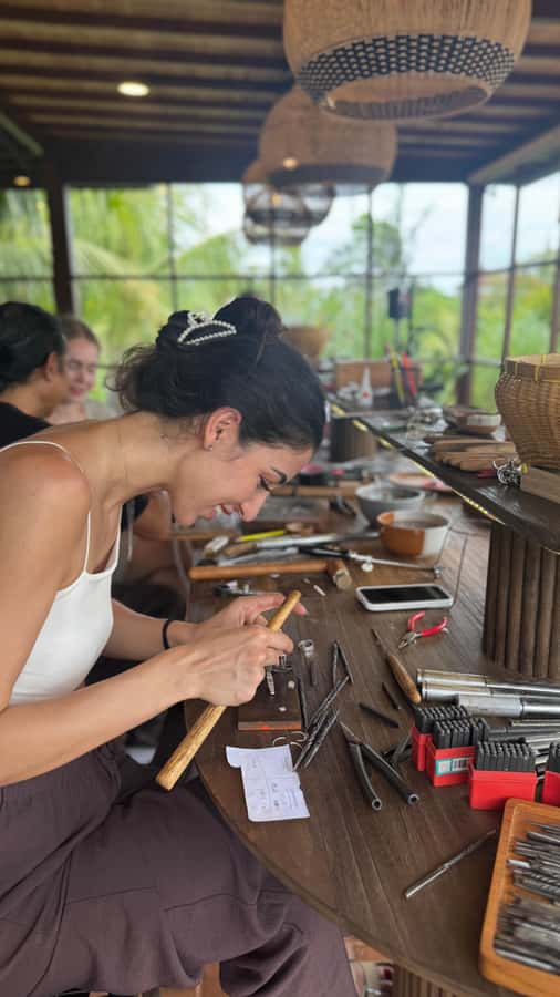 Bali: Seminyak Jewelry Making Class with Gold Plating Option - Seminyak’s air-conditioned jewelry studio: where the work actually happens