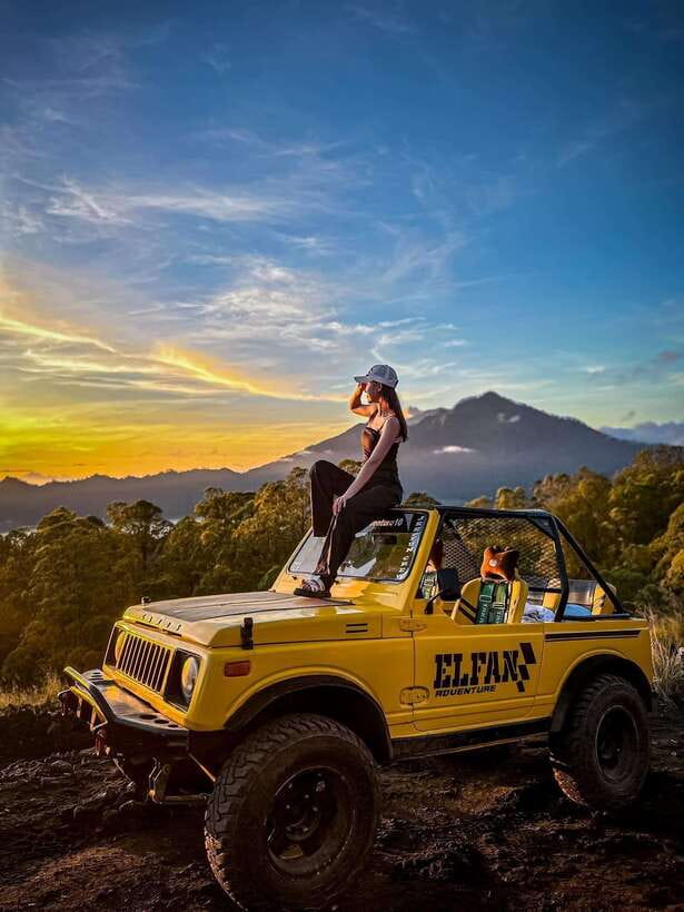 Bali: Shared Mount Batur Jeep Sunrise with Hot Springs - Sunrise at the top: caldera views, guided facts, and how to time it