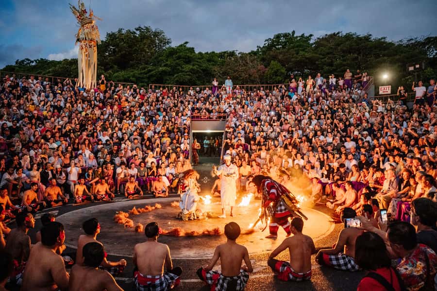 Bali: Skip-the-line Uluwatu Temple and Kecak Fire Dance Tour - Key things that make this tour worth your time