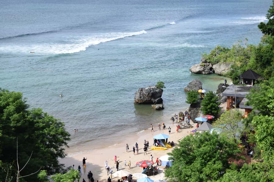 Bali: South Coast Uluwatu, Tanah Lot, and Jimbaran Day Trip - Jimbaran Bay seafood dinner add-on: a classic finish with mixed expectations