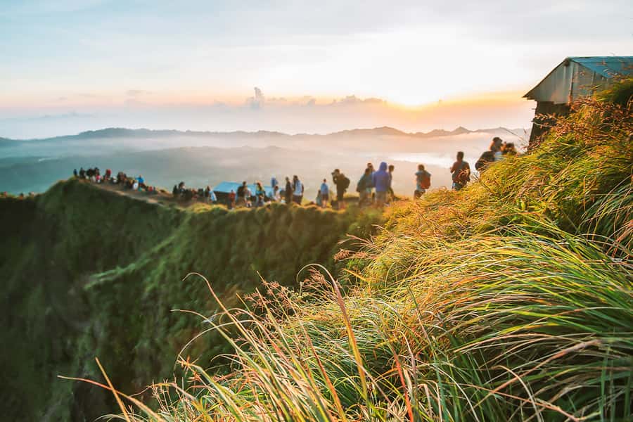 Bali: Sunrise Mount Batur Guided Hike with Breakfast - The Climb in the Dark: Flashlight, Poles, and Real Pace Control