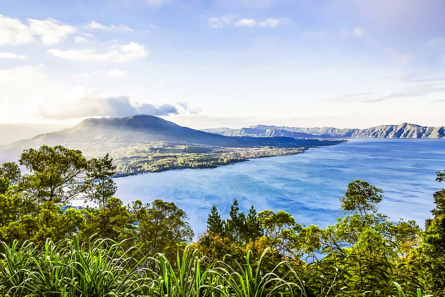 Bali: Sunrise Mount Batur Hike with Breakfast - Mt. Batur Lounge: showers that change the whole end of the day