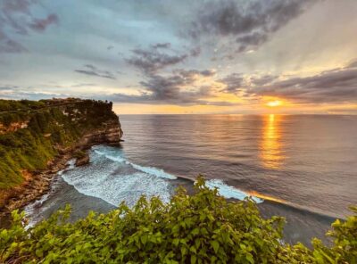 Bali: Uluwatu Temple Tour with Optional Kecak Dance Ticket - Uluwatu Temple: Sea-God Territory and Temple Etiquette