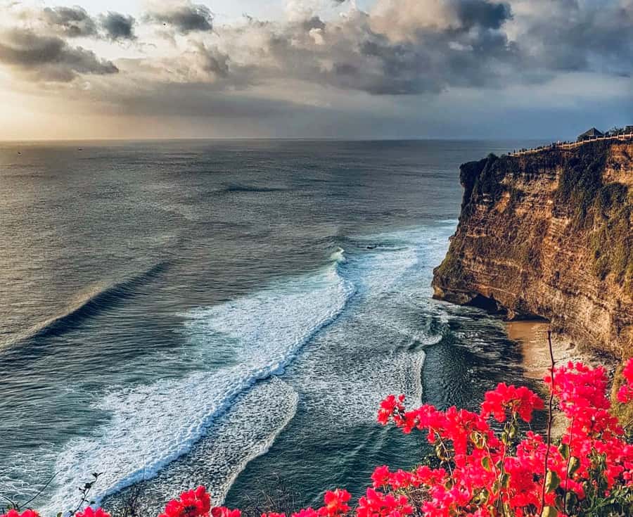 Bali: Uluwatu Temple Tour with Optional Kecak Dance Ticket - Transfers and Timing: Shared Pickup vs Private Convenience