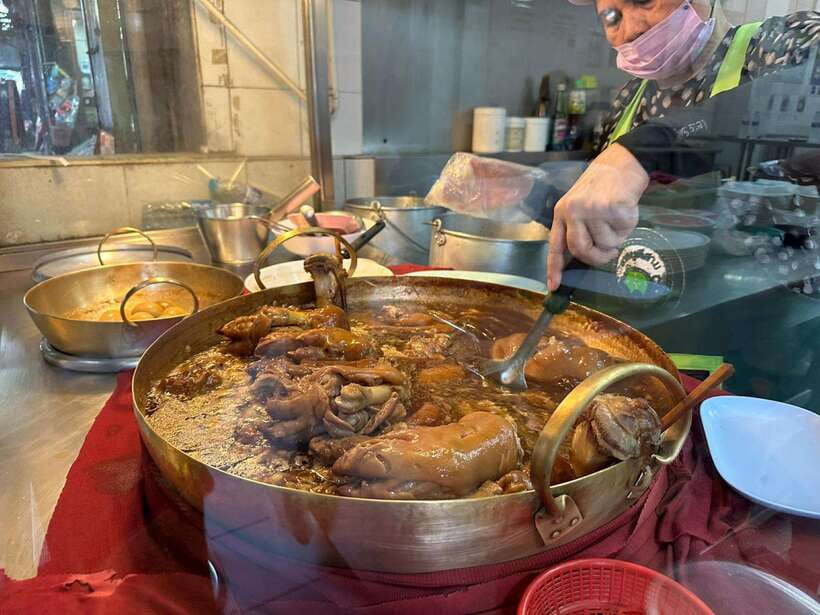 Bangkok Authentic Tasting Thai-Chinatown Walking Food Tour - Portions, timing, and how hungry you should be