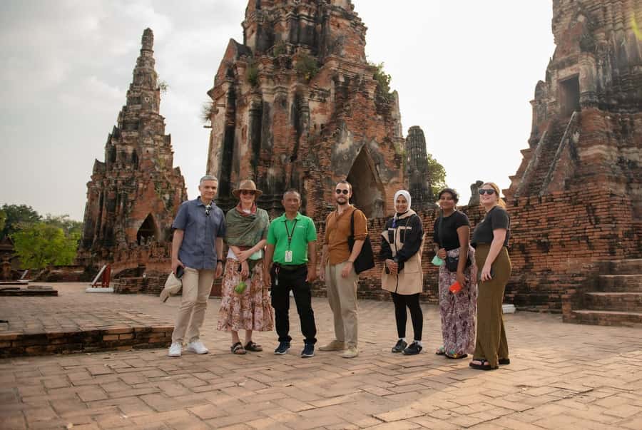 Bangkok: Ayutthaya, Railway & Floating Markets Full-Day Tour - Key Stops That Make This Tour Worth Your Time