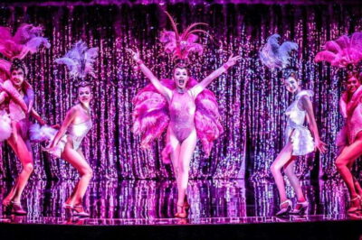 Bangkok: Calypso Cabaret Show with Thai Set Dinner - Meeting at Warehouse 3: your best arrival plan in Bangkok traffic