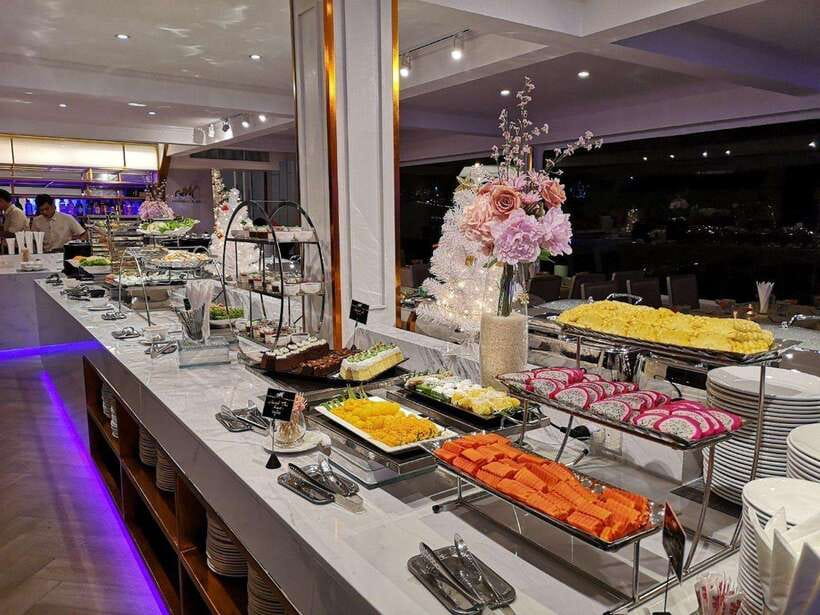 Bangkok: Chao Phraya River Meridian Cruise with Buffet - What’s included on board (and what’s not): buffet basics, drinks, and the real deal
