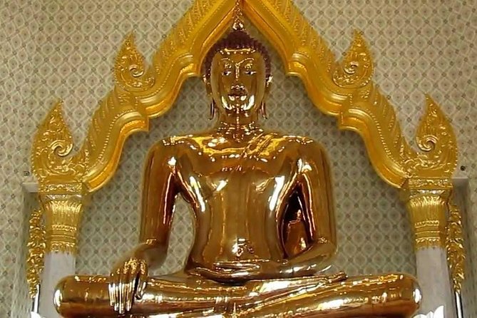 Bangkok City Highlights Tour: Grand Palace & Three Iconic Temples - Wat Arun on the Chao Phraya: river views and the iconic silhouette