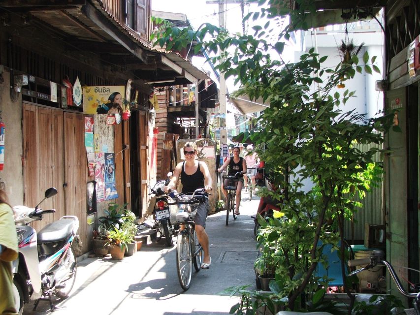 Bangkok Classical Bicycle Tour - Chinatown on two wheels: the part of Bangkok you feel more than see