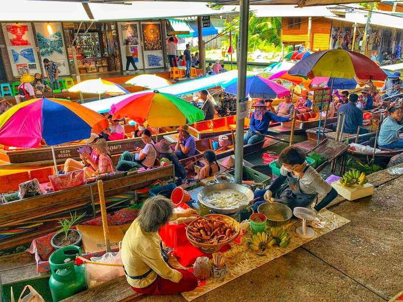 Bangkok: Damnoen Saduak and Mae Klong Train Markets - Free Time in Damnoen Saduak: Narrow Streets, Local Life, Not a Theme Park
