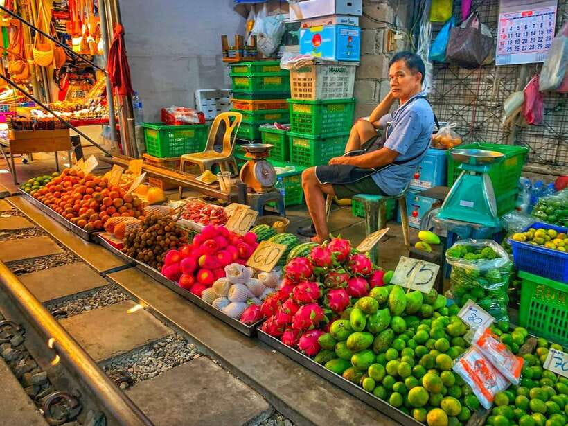 Bangkok: Damnoen Saduak and Mae Klong Train Markets - The Road Trip Back: Why a Tour Guide Still Matters