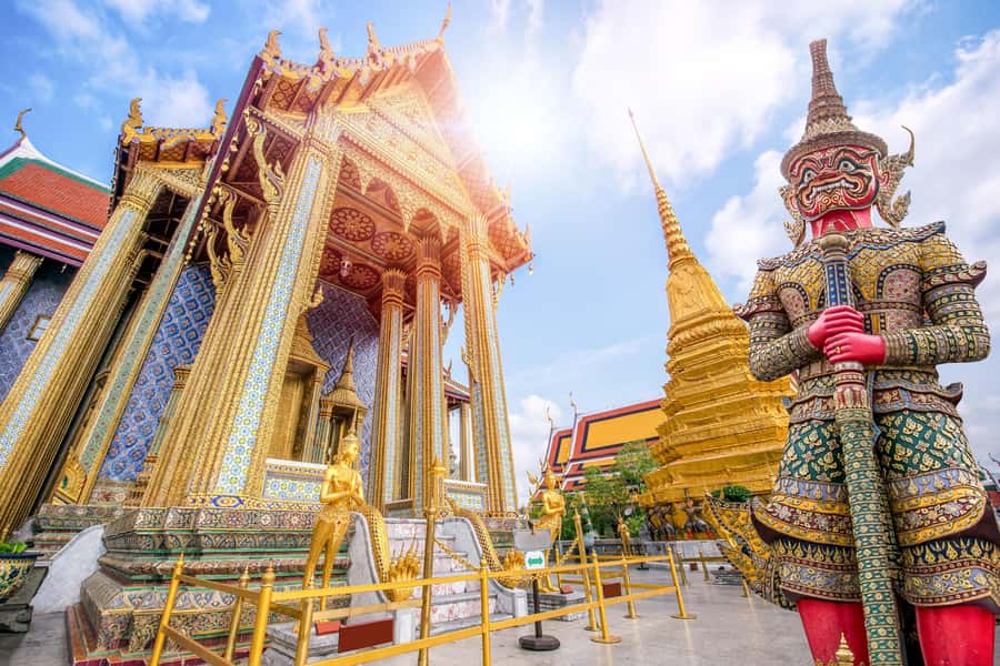 Bangkok: Full-Day Customized Tour with Local Transportation - Getting Around Like a Local: Skytrain, Tuk Tuk, Boats, and More