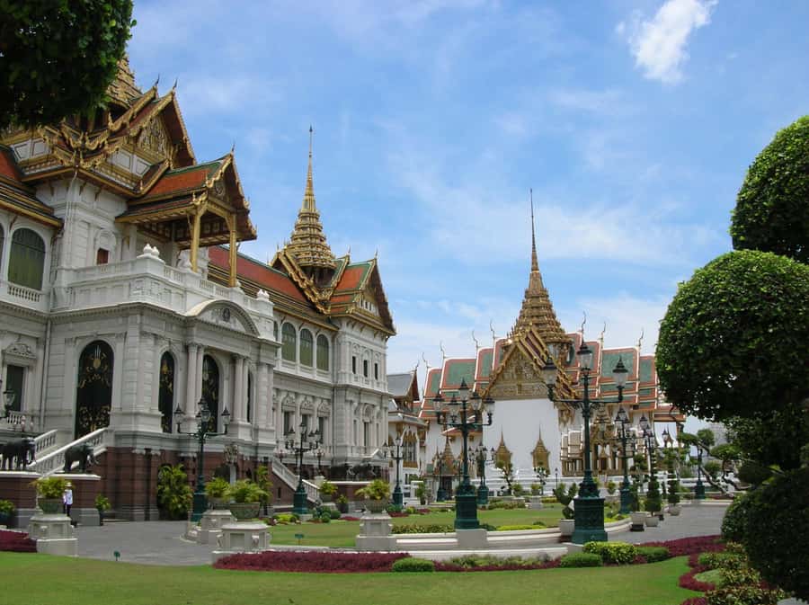 Bangkok: Grand Palace & Wat Pho Half-Day Private Tour - Rules that affect what you can wear and photograph