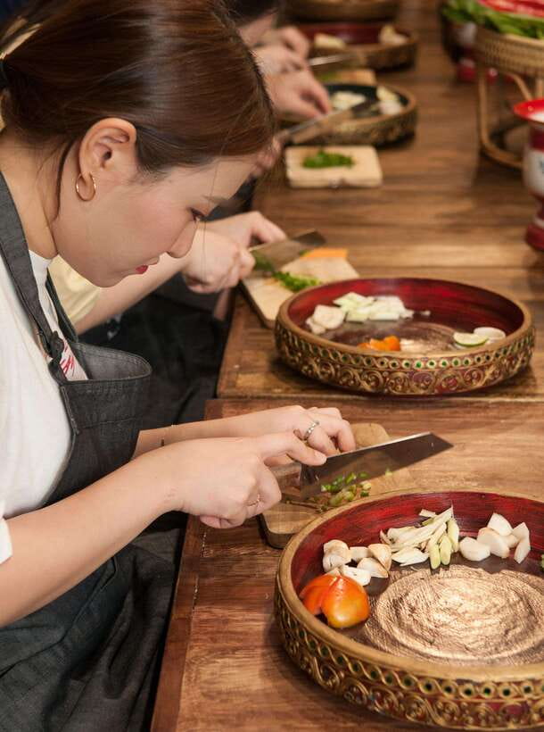 Bangkok: Hands-on Thai Cooking Class and Market Tour - Getting There: BTS Asoke Meets MRT Sukhumvit (and then Sukhumvit 4)