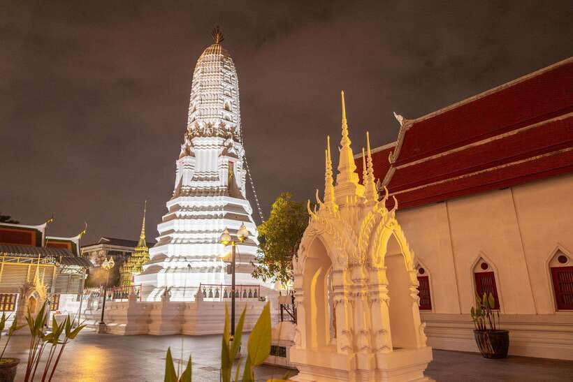 Bangkok: Night Bike Tour with Temples & Flower Market Visit - Who This Tour Fits Best (and Who Should Rethink It)