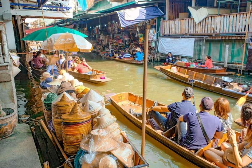 Bangkok: Railway and Floating Market Tour with Dragon Temple - What to Pack and What to Wear (So You Don’t Lose Time)