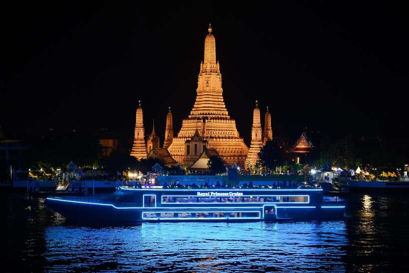 Bangkok: Royal Princess River Dinner Cruise with Live Music - A Bangkok River Cruise That’s Basically Nightlife With Dinner