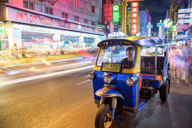 Bangkok Tuk-Tuk Tour by Night with Chinatown Street Food Meal - Stop 5: Sao Chingcha (Giant Swing) in the old town photo zone