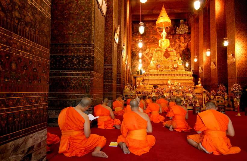 Bangkok: Wat Pho and Wat Arun Guided Walking Tour - Wat Arun: the river temple where the mosaics steal the show