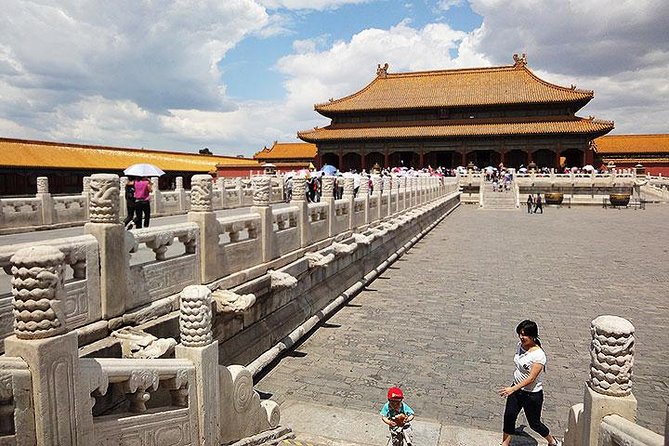 Beijing 2-Day Tours: Great Wall, Forbidden City & Top Highlights - Morning at Tiananmen Square: Photos First, Then the Power of Details
