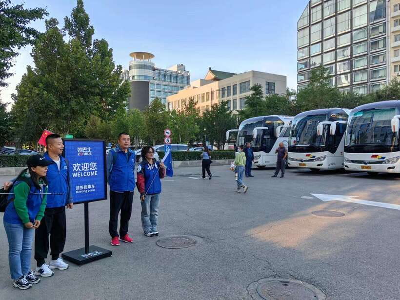 Beijing: Mutianyu Great Wall Day Trip by Bus with Tickets - Mutianyu in one day: why this bus plan is worth it