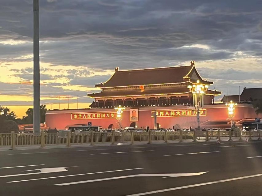 Beijing: Tiananmen Square Entry Registration Service - Inside Tiananmen Square: what you can do once you’re in