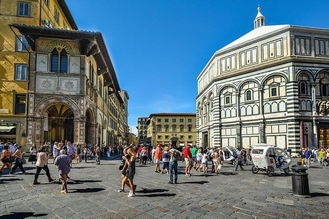 Best of Florence: Small Group Tour Skip-the-Line David & Accademia with Duomo - Ponte Vecchio: finishing with Florence’s most photographed walk