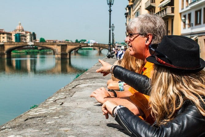 Best of Florence: Small Group Tour Skip-the-Line David & Accademia with Duomo - Small group size and audio: the comfort factor you’ll notice in crowds