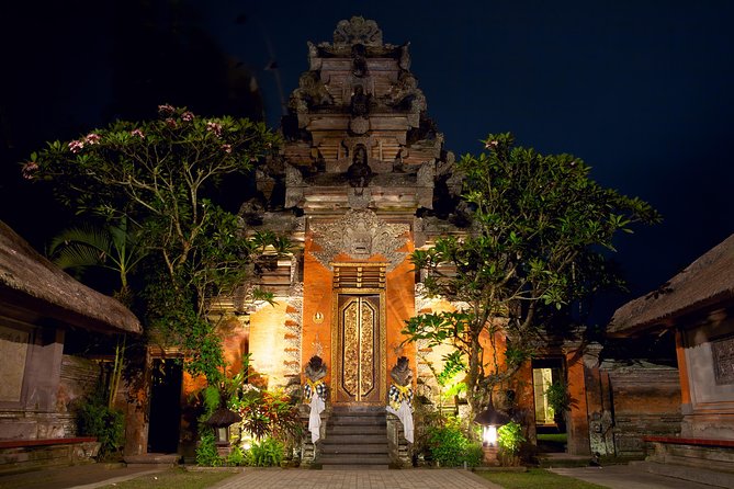 Best of Ubud Attractions: Private All-Inclusive Tour - Ubud Traditional Art Market and Ubud Palace: quick culture hits