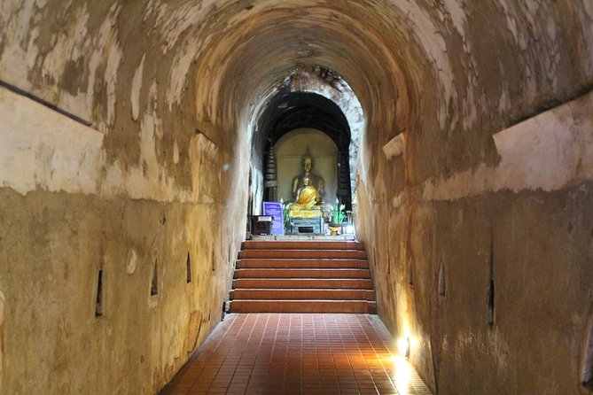 Best seller!! Amazing Night tour, Doi Suthep + Wat umong - Top Must visit! - Practical tips so your night goes smoothly