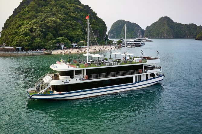 BEST SELLER - Halong 5 Star Day Cruise: Buffet, Wine & Jacuzzi - The Real Shape of This 12-Hour Halong Bay Experience