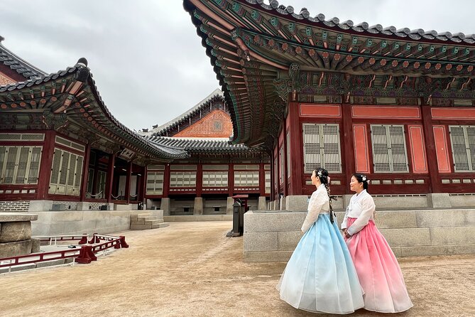 Best Seoul City Tour (Gyeongbokgung Palace,Insadong,Namsan Tower) - Jogyesa Temple: Zen Buddhism in the middle of the city
