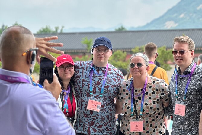 Best Seoul City Tour (Gyeongbokgung Palace,Insadong,Namsan Tower) - Gwanghwamun Gate and Gyeongbokgung Palace: the classic Seoul core