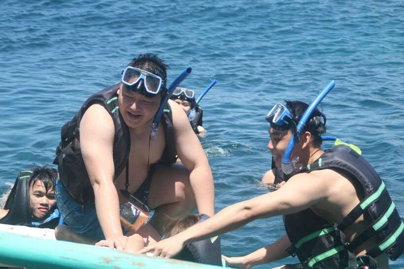 Boracay: Island and Beach-Hopping Boat Tour with Snorkeling - Crystal Cove Island Resort: Snorkel Country With Optional Extras