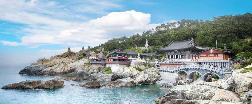 Busan: Coastal Treasures Beach Train, Culture Village & More - Haedong Yonggungsa Temple: Sea Views at a Calm Buddhist Stop