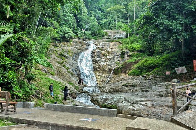 Cameron Highlands with Lunch Guided Day Tour (SIC/Shared Tour) - Lata Iskandar Waterfall: a quick cool-off stop